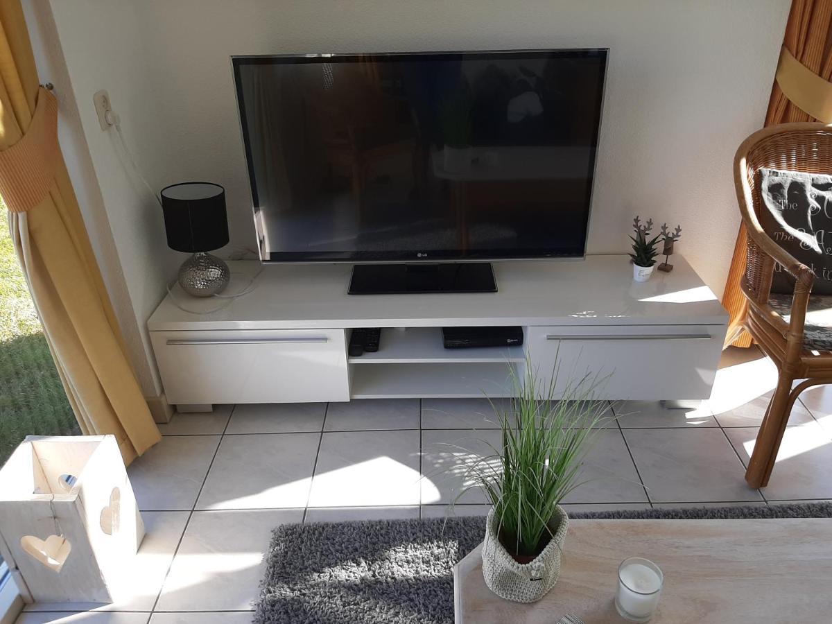 Huisje Earrebarre Tzummarum Dış mekan fotoğraf